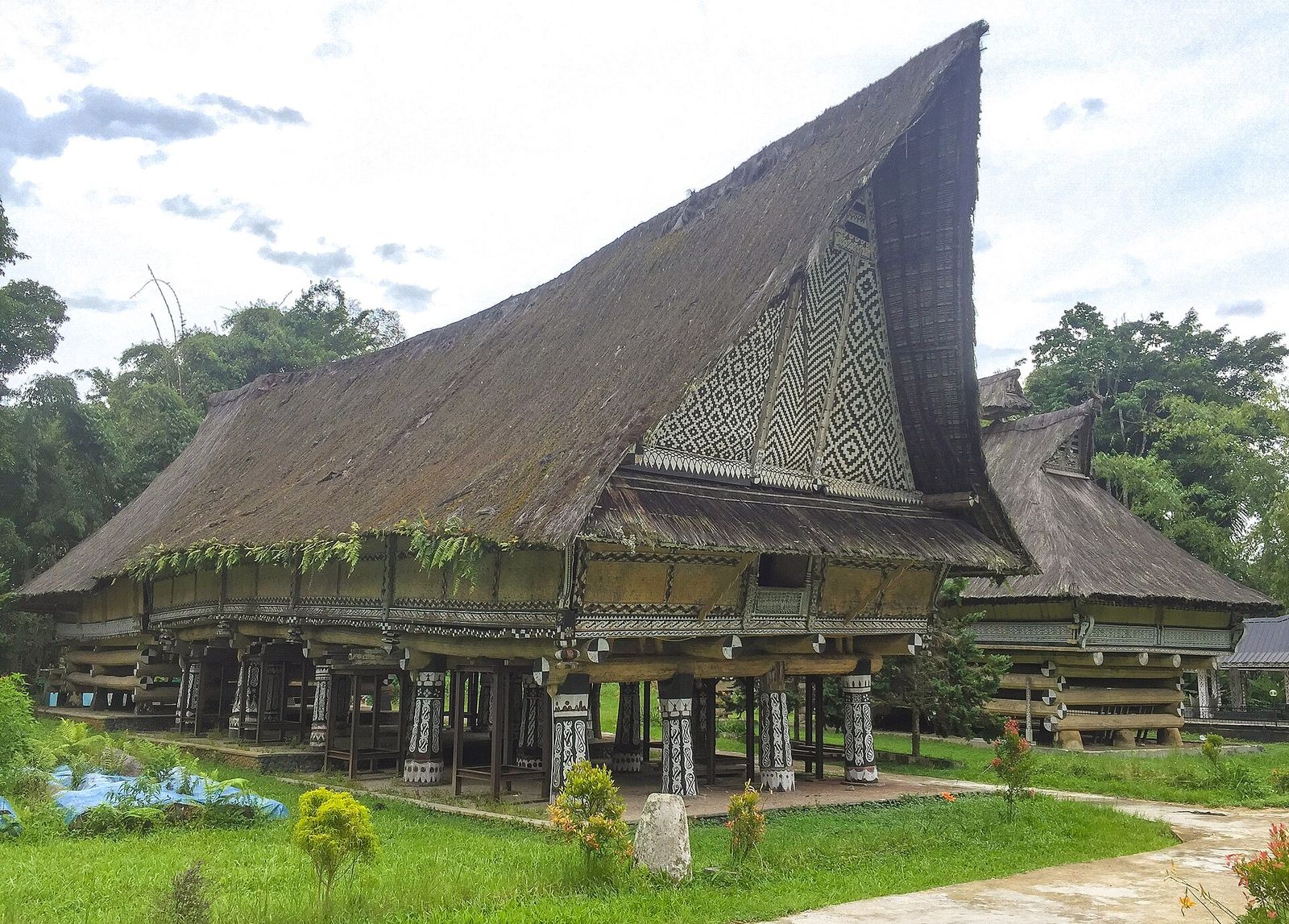 Rumah bolon Pematang Purba