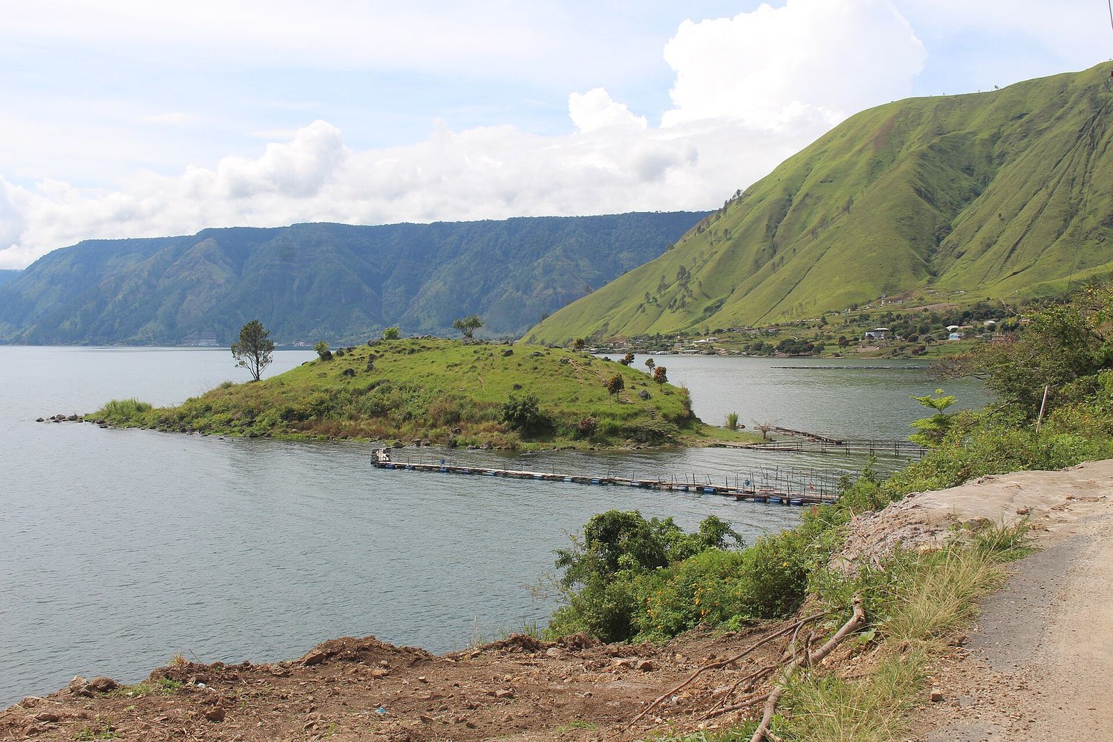 Desa Paropo