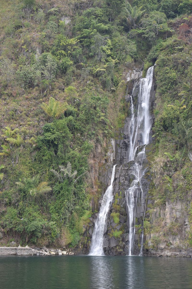 Air Terjun Situmurun (Binangalom)