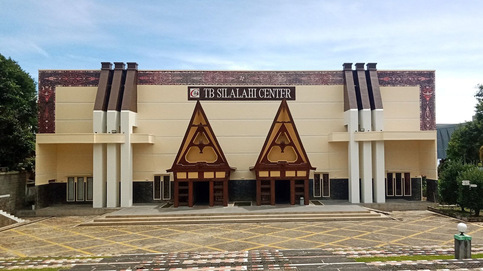 TB Silalahi Center